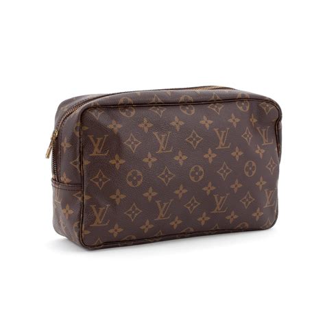 wash bag louis vuitton|Louis Vuitton monogram toiletry bag.